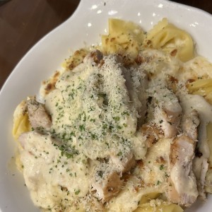 Asiago Tortellini Alfredo With Grilled Chicken