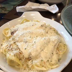 Tortellini relleno con pollo