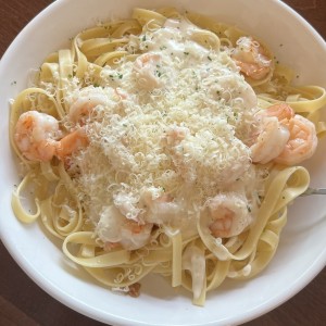 Amazing Alfredos - Shrimp Alfredo