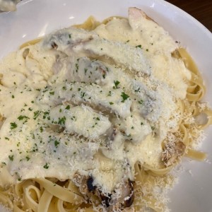 Clasicas Favoritas - Chicken Alfredo