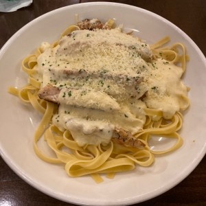 Clasicas Favoritas - Chicken Alfredo