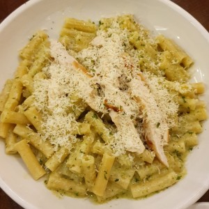 Ziti + creamy pesto + pollo a la parrilla