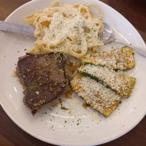 6 Oz Sirloin With Fettucine Alfredo