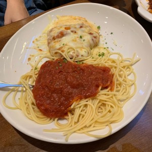 Clasicas Favoritas - Chicken Parmigiana