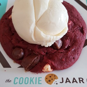 Red Velvet + Helado de Vainilla 