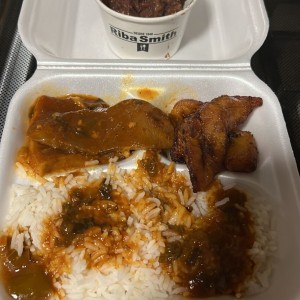 lengua guisada con arroz porotos tajadas