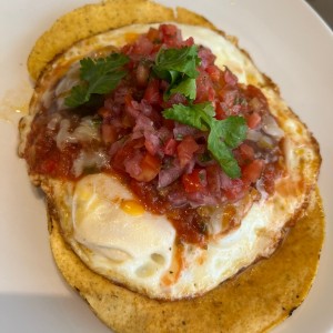 Tostada ranchera