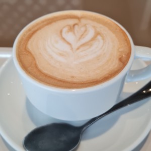 capuccino con leche de almendras