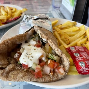 Gyro integral de pollo 