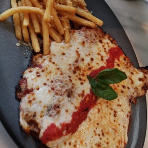 Nuestros Especiales - Monster Chicken Parmigiana