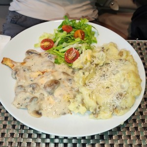 Pollo Funghi