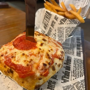 Pizza Burguer - Pepperoni Pizza Burguer