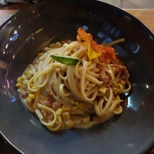 Linguini con bacon