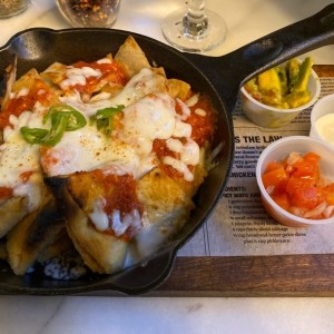 Pizza Nachos