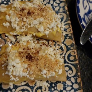 Empanaditas de Esquites