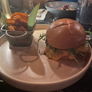 EMILIANA PRIME BURGER