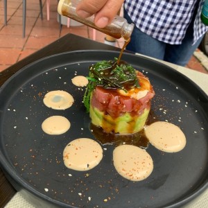 steak tartar con esa deliciosa salsa ?secreta?