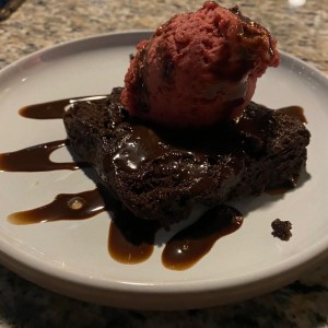 Brownie con helado