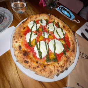 Pizza Caprese