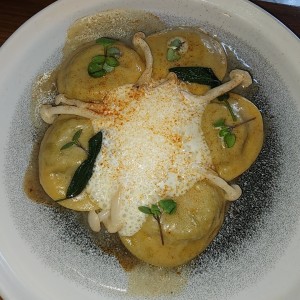 Antipasti - Ravioli di Funghi