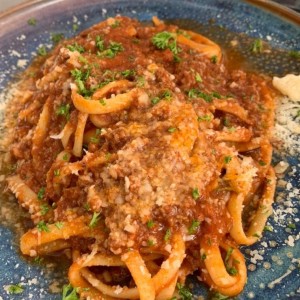 Linguini al Ragu della Nonna