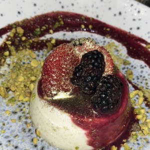 Panna Cotta ai Frutti di Bosco