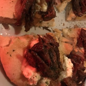 Short Rib e Formaggio di Capra