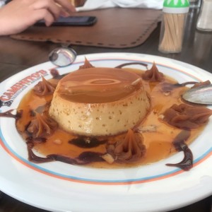 Flan de la casa