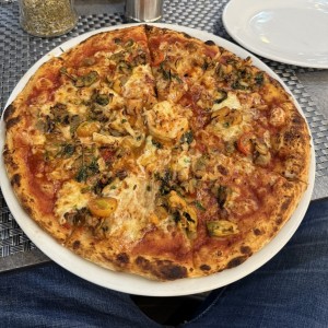 Pizza con Mariscos Surtidos