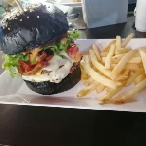 Hamburguesa Italian Black