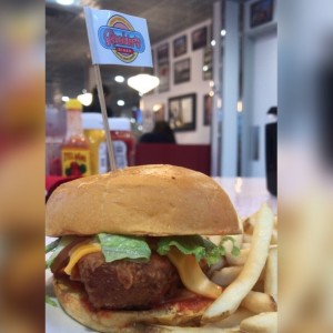 hamburguesa de pollo , con salsa bufalo?