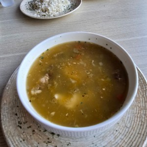 sopa de costilla