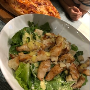 ensalada Cesar con pollo