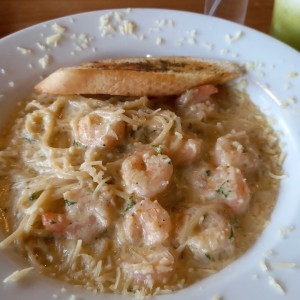 pasta con camarones