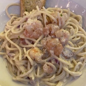 Pasta con camarones