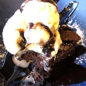 Brownie gluten free + copa de helado