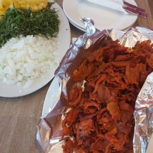 medio kilo tacos al pastor 