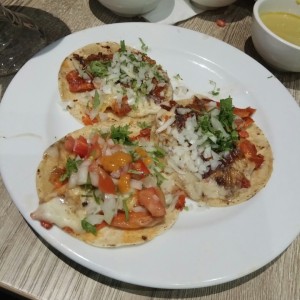 Tacos al pastor