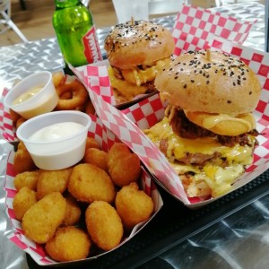 Las Brisket burgers