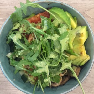 Bowl de Pollo en base de Quinoa