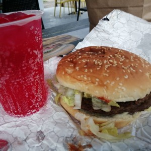 Hamburguesa doble + Soda