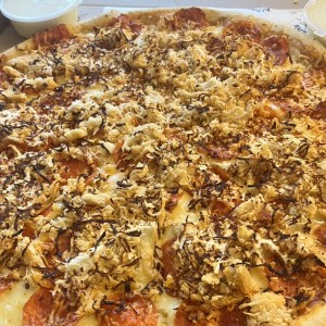 Pizza de peperoni y pollo