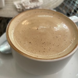 Capuchino con leche de almendras