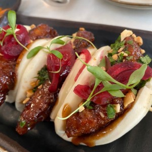 BAO BUNS DE POLLO JERK BBQ