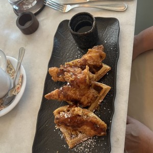 BRUNCH - Chicken y Waffles