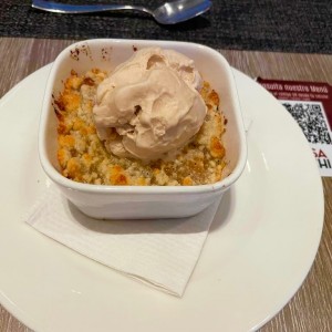 CRUMBLE DE MANZANA (Crumble de manzana caliente con helado de vainilla)