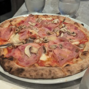 Pizzas - Hongos prosciutto