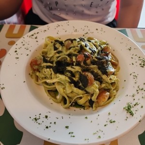 Pastas - Pesto y Pollo