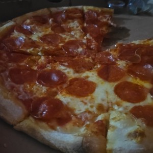 Pizzas Rojas - Pepperoni