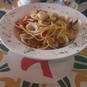 Linguine con Vongole